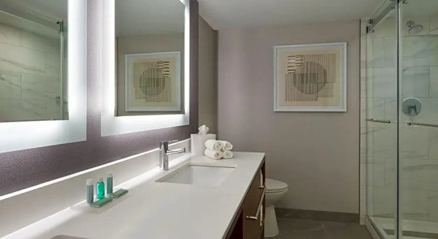 Двухместный люкс с видом на город Courtyard by Marriott Kitchener