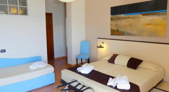 Трёхместный номер Superior Beach Hotel Terracotta