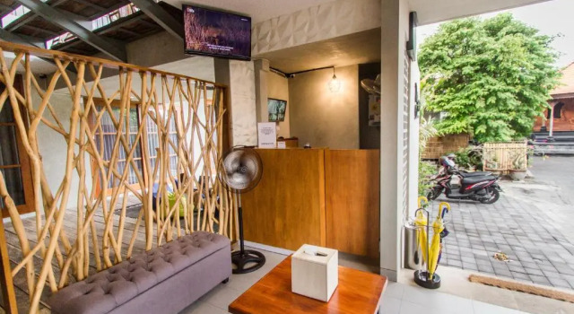 The jero 18 kuta guest house, Забронировать Гостевой дом Отели провинции Бали с завтраком, Завтраки