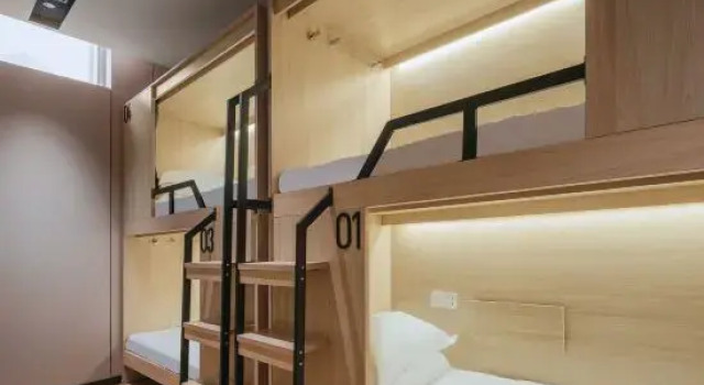 Четырёхместный люкс Demba Inn- Shanghai Xintiandi Yuyuan Garden The bund store