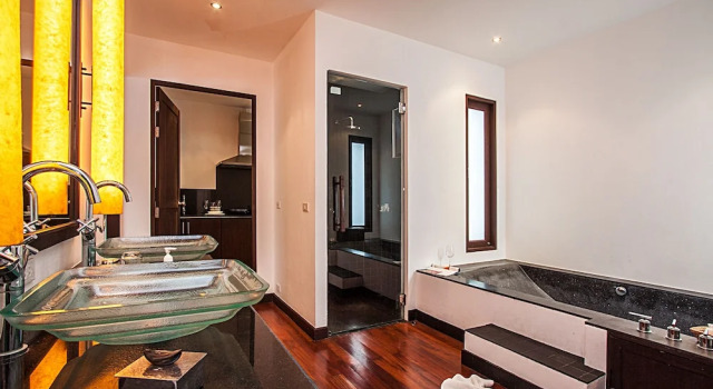 Nirano Villa 12 1 Bed