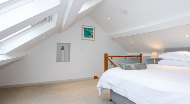 Min Y Mor - Morfa Nefyn, Book Feriehus Hoteller i Gwynedd med parkering, Parkering