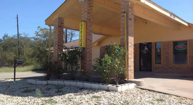 Westworld Country Inn, Reserva ahora Posada u hostería Hubbard Texas