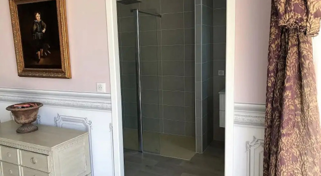 Cottage du chateau for 4 people – 90 m²- 2 bedrooms – 2 bathrooms – pool