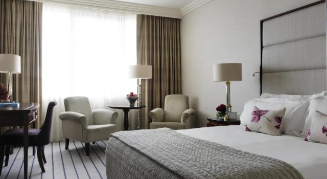 Двухместный номер Classic с видом на город The Westbury Hotel