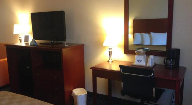 Люкс Deluxe voco Flagstaff by IHG