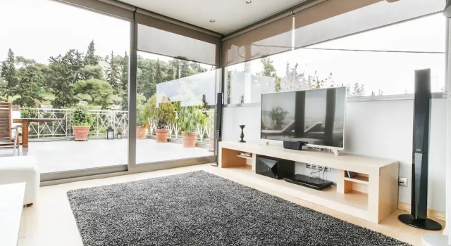 Amazing view loft in Thissio with big balcony, Забронировать Отель Афины Острова Саронического залива - Аттика, рядом с Холм Филопаппос