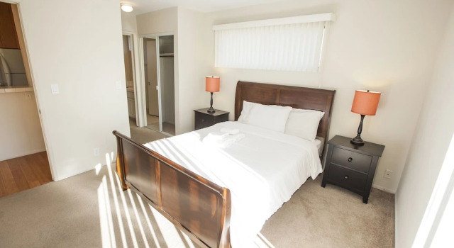 Master Housing LLC, Забронировать Отель Отели Лос-Анджелеса 3 звезды, 3*