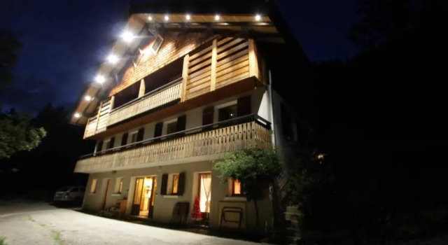 appartement cozy dans chalet 6 pers voiture 4 roues motrice a dispo, Забронировать Шале Виллы Овернь-Рона-Альпы, Вилла