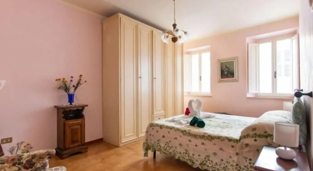 Appartamento Sombra, Забронировать Апартаменты/квартира Отели Барга с парковкой, Парковка