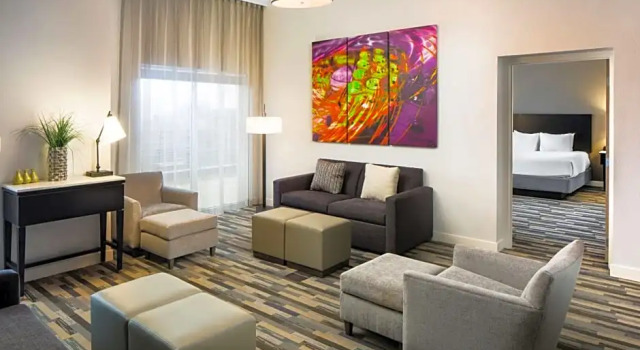 Двухместный люкс c 1 комнатой Hyatt House Charlotte Center City