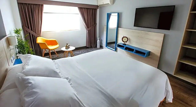 Люкс с 2 комнатами Daniels Apart Hotel