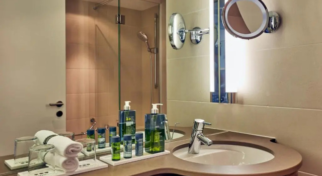 Люкс H4 Hotel Solothurn