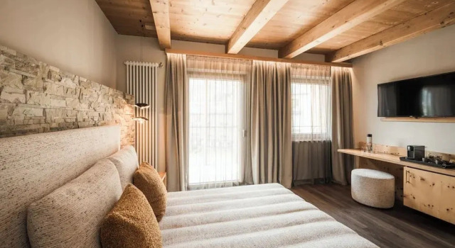 Семейный люкс с видом на горы Excelsior Dolomites Life Resort