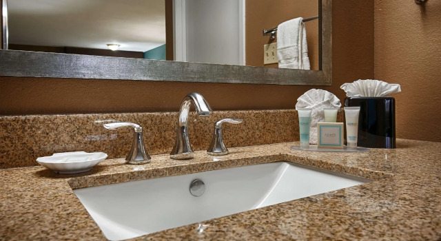 Двухместный номер Standard Best Western Huntsville Inn and Suites