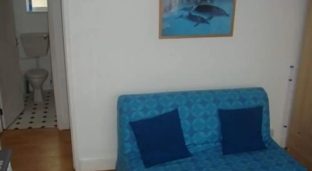 Coombe Lodge Holiday Flats, Забронировать Отель Пейнтон Девон, рядом с Goodrington Station