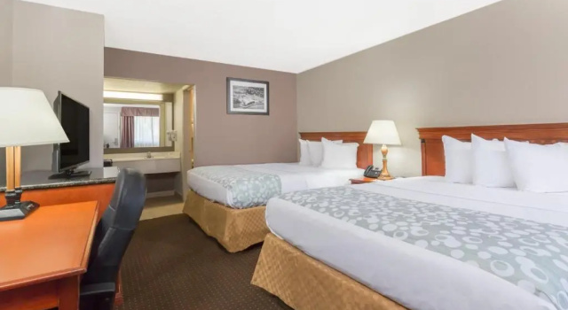 Четырёхместный номер Standard Days Inn by Wyndham St Augustine/Historic Downtown