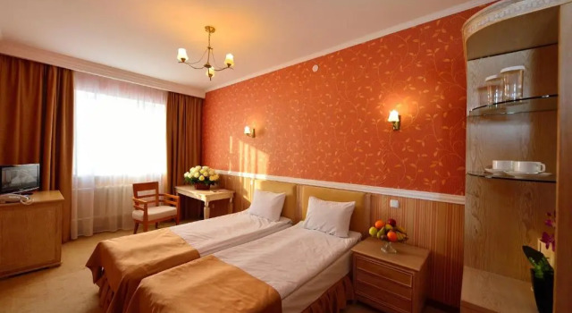 Standardowy dwuosobowy pokój O'Azamat Hotel