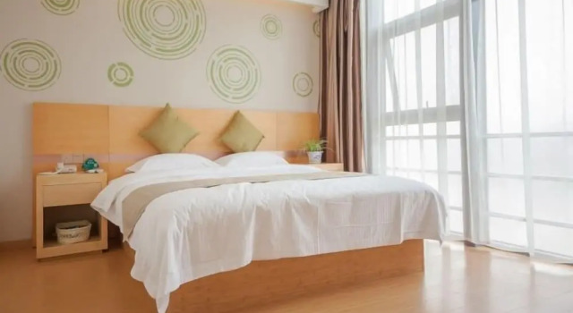 Двухместный люкс GreenTree Inn Suzhou Industrial Park Xinglong St Express Hotel