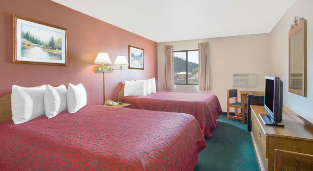 Четырёхместный номер Standard Days Inn by Wyndham Custer