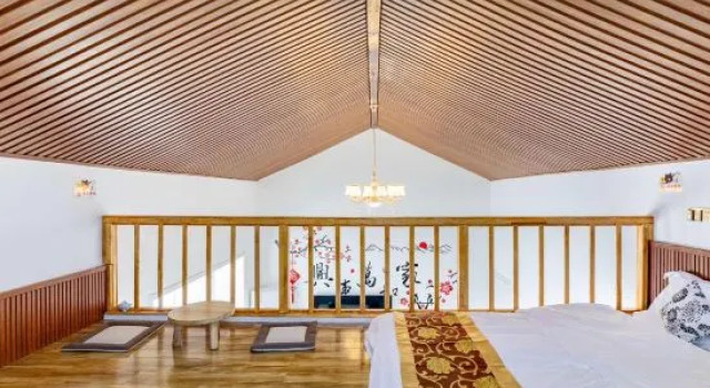 Люкс Deluxe Huayun Guesthouse