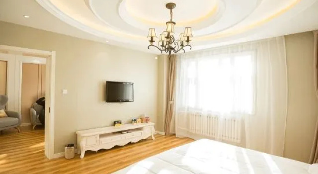 Люкс Haitang Hotel (Heihe Railway Street Shop)