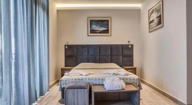 Mari Hotel & Maisonettes, Prenota Hotel Tolo 