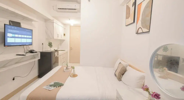 Modern Soft Minimalist Studio At Tokyo Riverside Pik 2 Apartment, Book Apartment Jakarta Jakarta Province