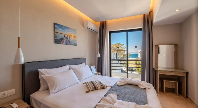 Люкс с видом на море Blue Wave Suites - Ixia