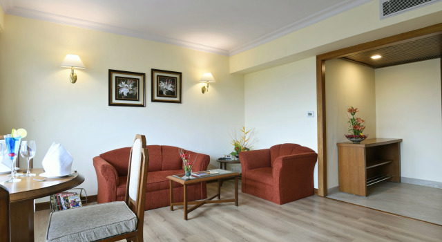 Люкс Peerless Hotel Kolkata