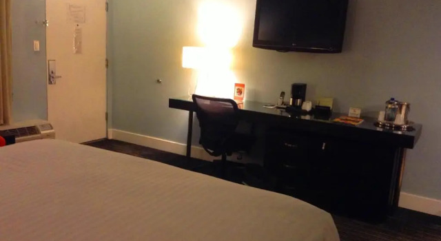 Четырёхместный номер Deluxe Hotel Current