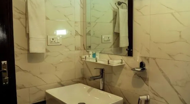 Люкс Hotel Black Diamond - Transit Point Inside Airport
