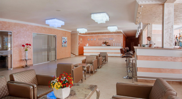 Riva Hotel, Забронировать Отель Отели и гостиницы Солнечного берега, рядом с Mania Beach Bar, Отель