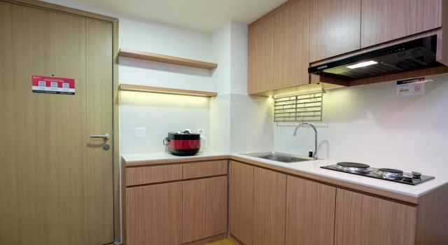 Apartment Comfortable 2Br With Workspace At Meikarta Apartment
