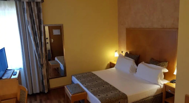 Standard Doppel Zimmer Riviera Hotel