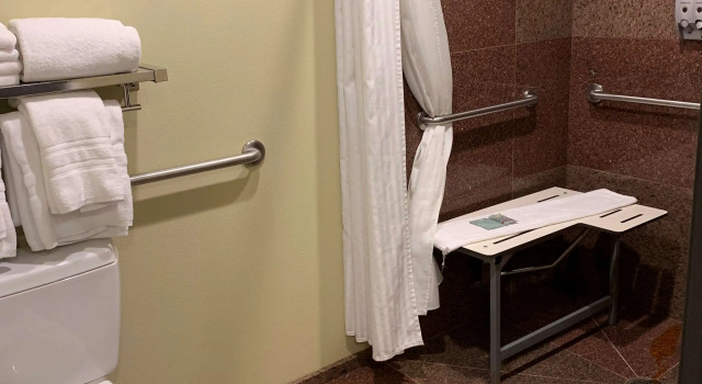 Четырёхместный номер Standard Best Western Snowcap Lodge