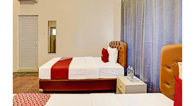 Deluxe double chambre SUPER OYO 91618 Hotel Nawangwulan