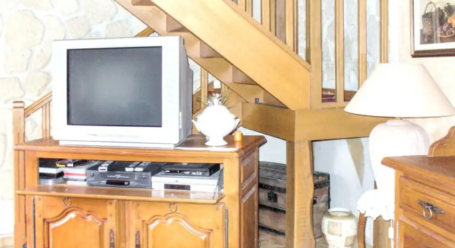 House With 2 Bedrooms in Villeuneuve sur Yonne, With Wonderful Mountai, Забронировать Отель Вильнев-Сюр-Йонна Бургундия-Франш-Конте