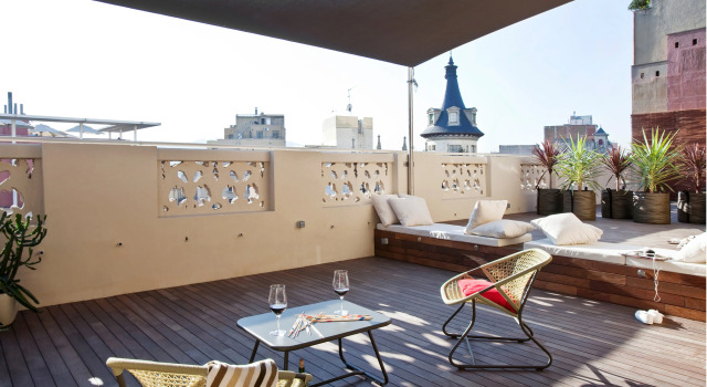 Номер Standard с красивым видом из окна DestinationBCN Apartment Suites