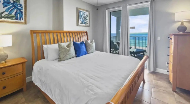 Номер Standard Ocean Ritz-501 4 Bedroom Condo by RedAwning