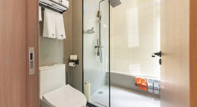 Двухместный номер Classic с видом на сад Tangchi Seaview Resort