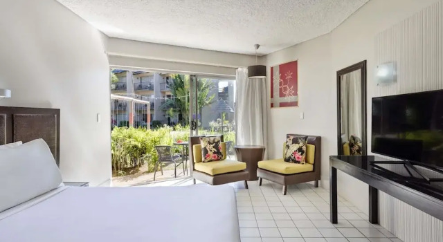 Deluxe Doppel Zimmer mit Balkon Mercure Nadi