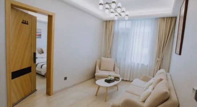 Люкс с 3 комнатами Jinyun Wangfeng Guesthouse