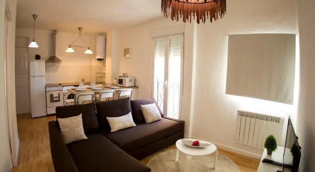 Apartamento Santo Tomas 23 Dcha, Забронировать Апартаменты/квартира Аро 