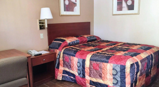 Bama Inn