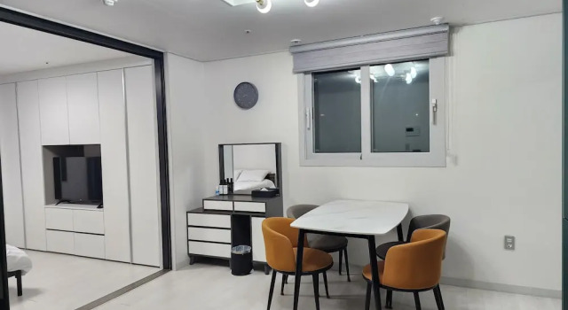 Jeju Seomun Residence Hotel, Забронировать Отель Отели Чеджу 4 звезды, рядом с Подземный торговый центр Jeju Jungang, 4*