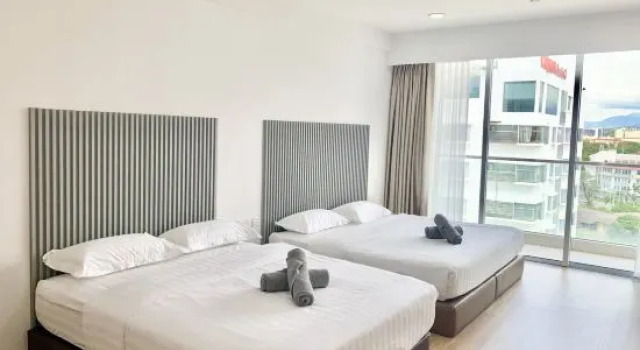 Двухместный люкс с частичным видом Deco Home @ Aru Suites