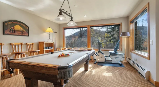 Номер Standard Family-friendly Ski Escape With Hot Tub 4 Bedroom Condo