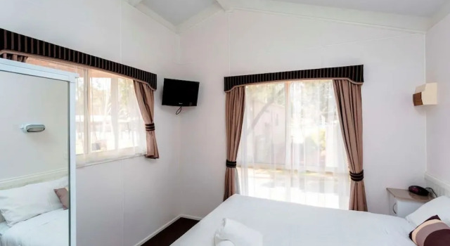 BIG4 Bendigo Marong Holiday Park, Rezervovat Hotel  