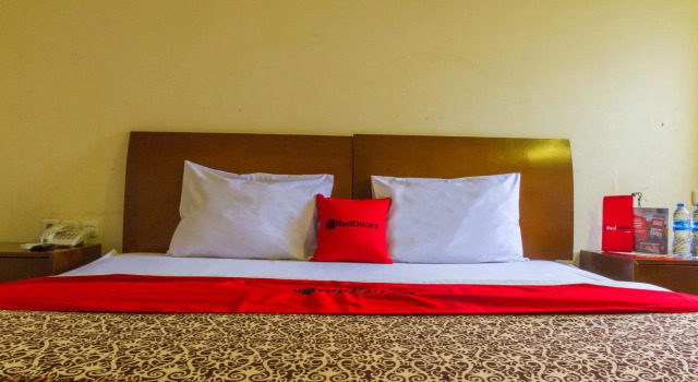 RedDoorz @ Paskal Hyper Square, Boek Hotel Bandung Wetan Bandung, in de buurt van King's Shopping Center